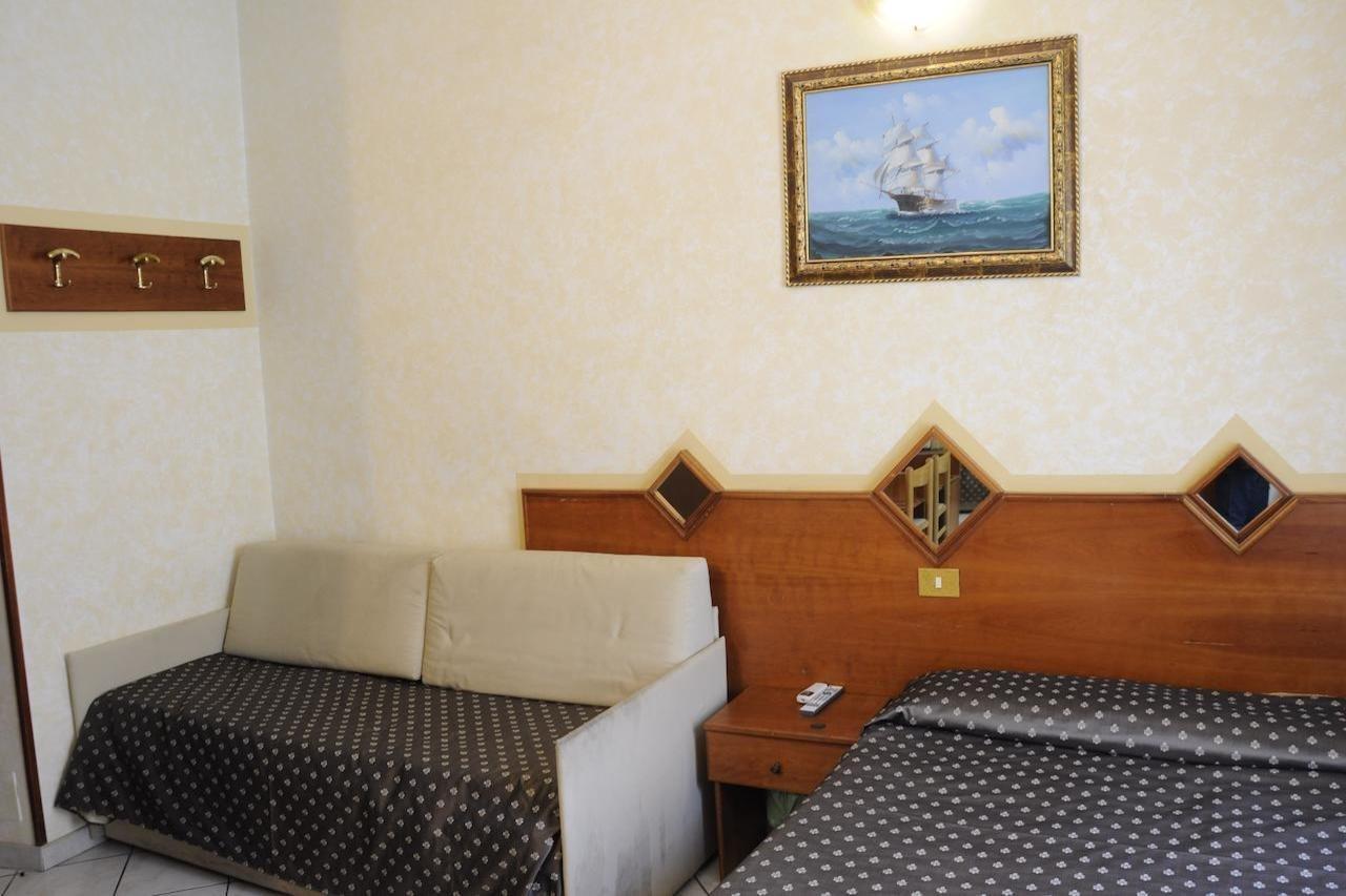 Hotel Farini Róma Kültér fotó