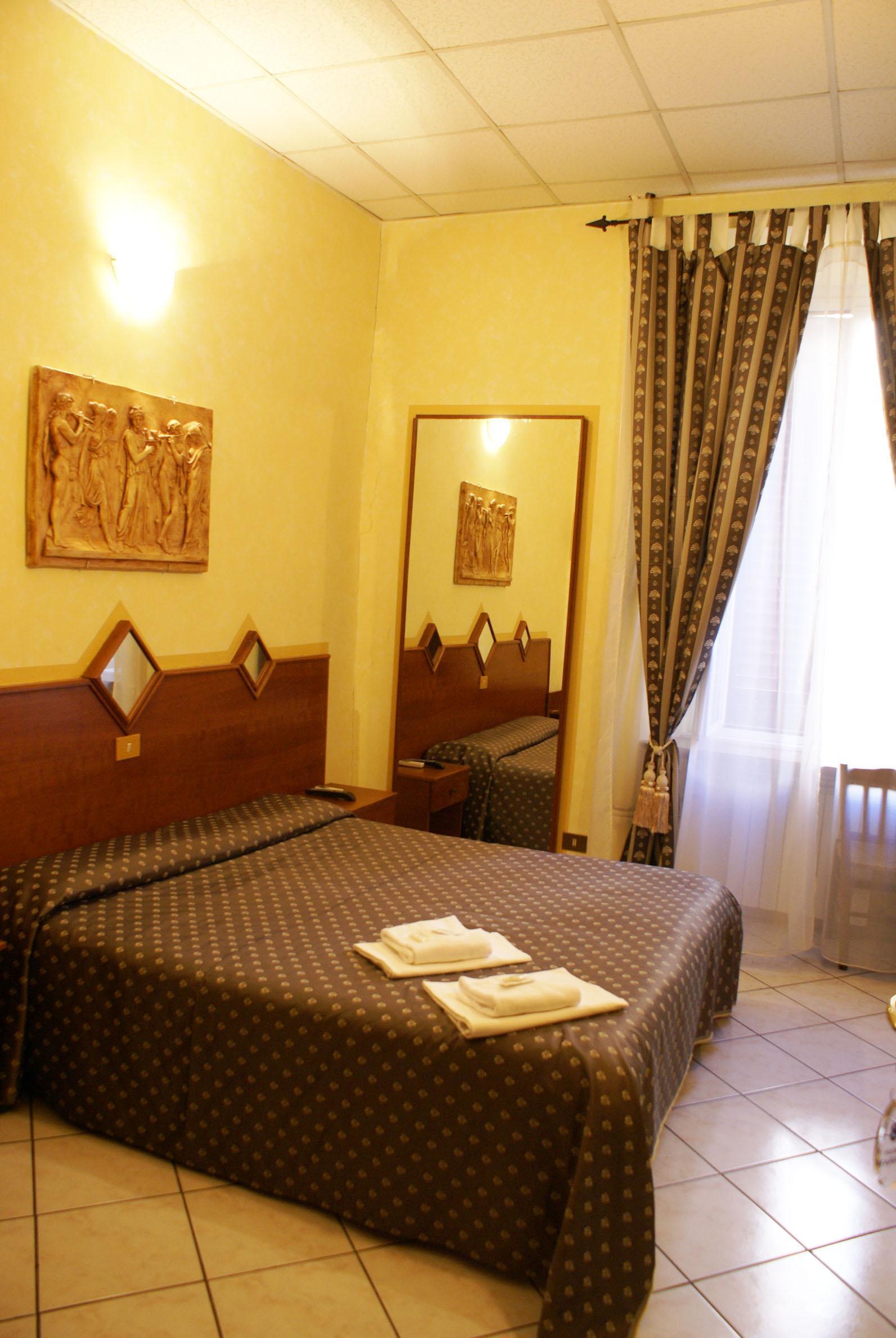 Hotel Farini Róma Kültér fotó