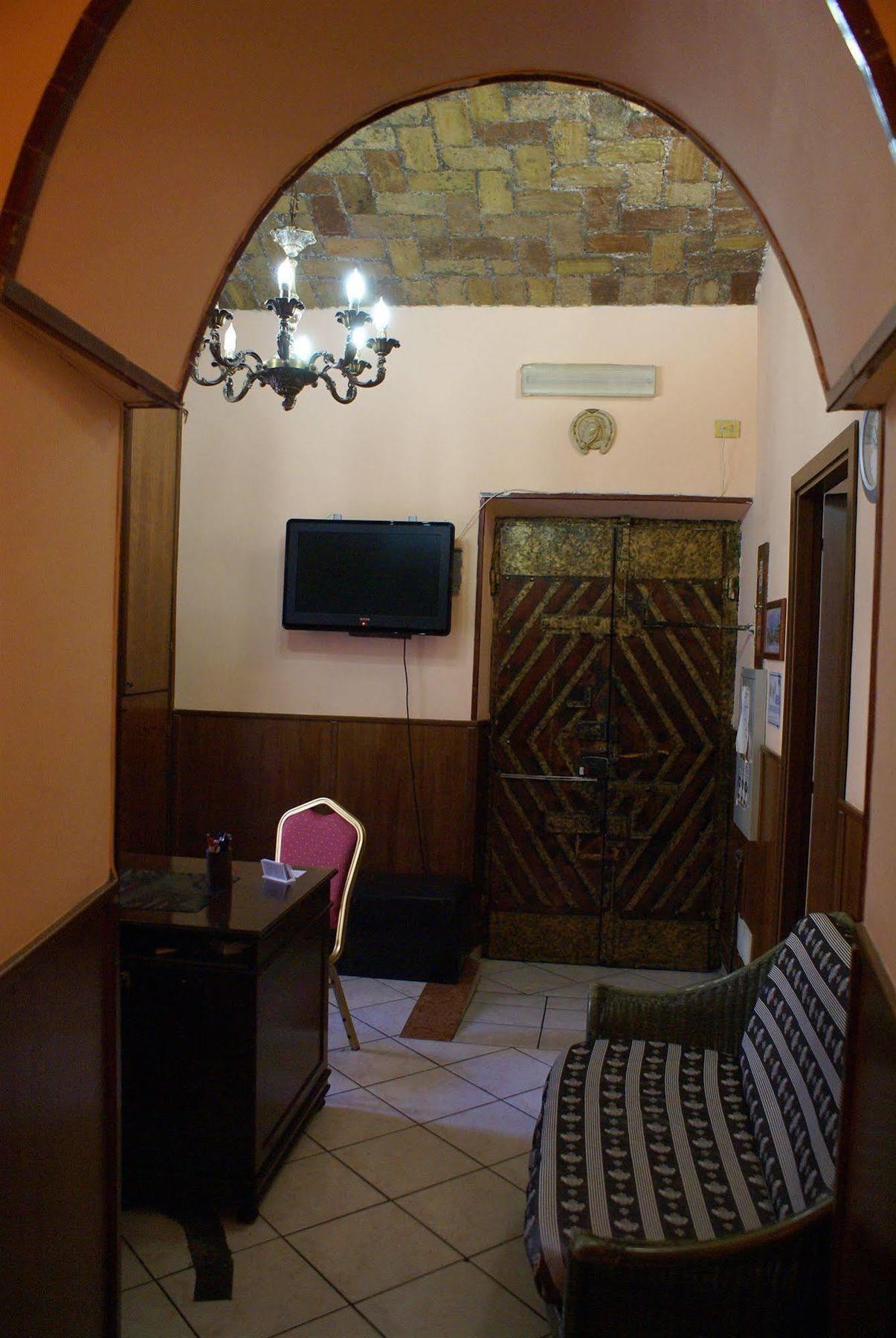 Hotel Farini Róma Kültér fotó